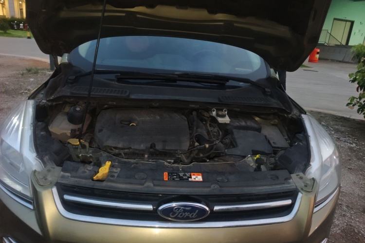 Used Ford Kuga 2015 1.5L GTDi Four-Wheel-Drive Elite Model Engine Bay