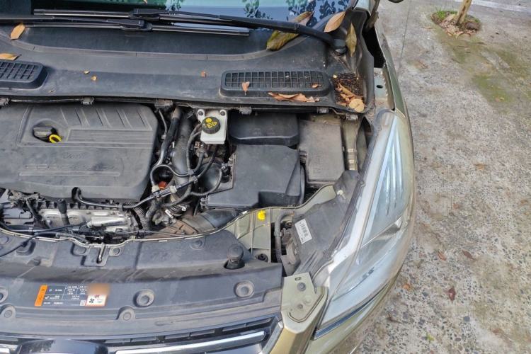 Used Ford Kuga 2015 1.5L GTDi Two-Wheel Drive Fashion Edition Engine Bay Left