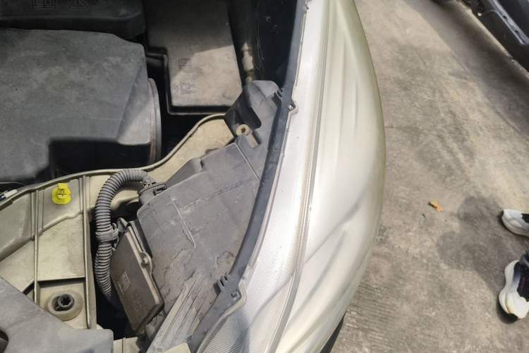 Used Ford Kuga 2015 2.0L GTDi Four-Wheel Drive Prestige Model Engine Bay Left
