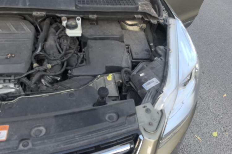 Used Ford Kuga 2015 1.5L GTDi Four-Wheel-Drive Elite Model Engine Bay Left
