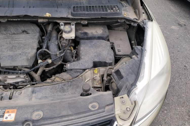 Used Ford Kuga 2015 1.5L GTDi Four-Wheel-Drive Elite Model Engine Bay Left