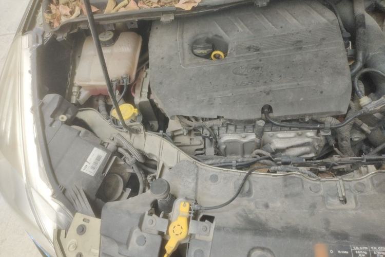 Used Ford Kuga 2015 1.5L GTDi Two-Wheel Drive Fashion Edition Engine Bay Right
