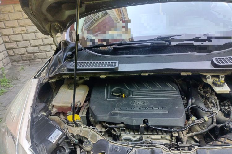 Used Ford Kuga 2015 1.5L GTDi Two-Wheel Drive Fashion Edition Engine Bay Right