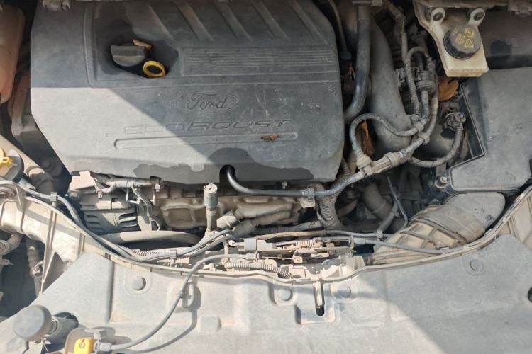 Used Ford Kuga 2015 1.5L GTDi Two-Wheel Drive Fashion Edition Engine Bay