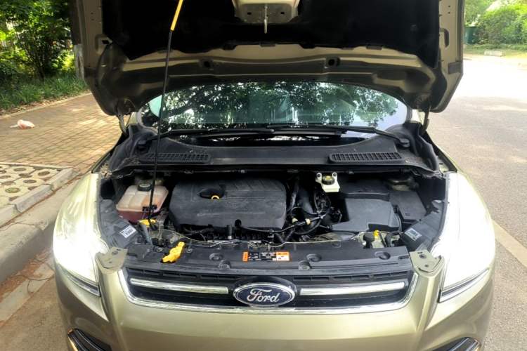 Used Ford Kuga 2015 1.5L GTDi Two-Wheel-Drive Comfort Model Engine Bay