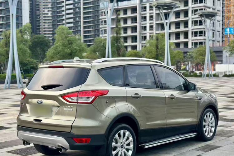 Used Ford Kuga 2015 1.5L GTDi Two-Wheel-Drive Comfort Model Exterior 3