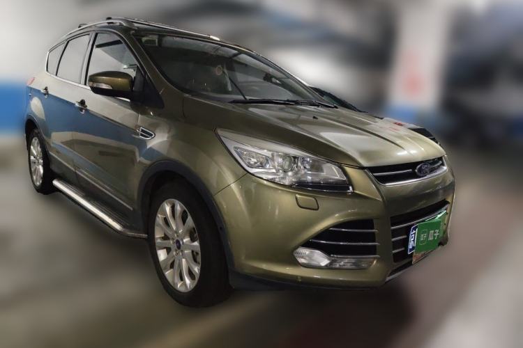 Used Ford Kuga 2015 2.0L GTDi Four-Wheel Drive Prestige Model Front Right 45 Deg