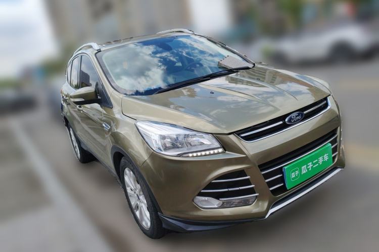 Used Ford Kuga 2015 1.5L GTDi Two-Wheel Drive Fashion Edition Front Right 45 Deg