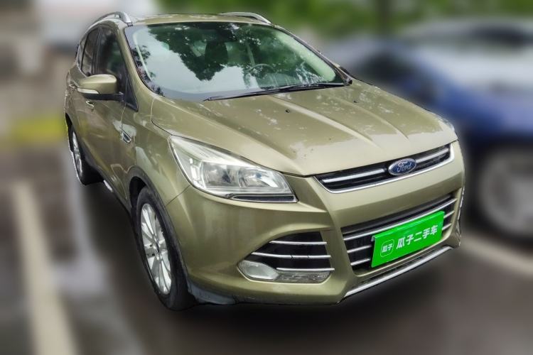 Used Ford Kuga 2015 1.5L GTDi Two-Wheel Drive Fashion Edition Front Right 45 Deg