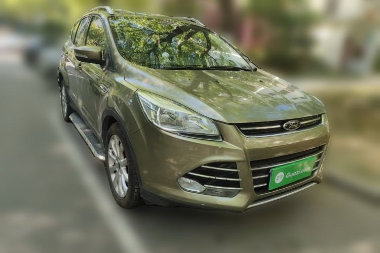 Used Ford Kuga 2015 1.5L GTDi Two-Wheel Drive Fashion Edition Front Right 45 Deg