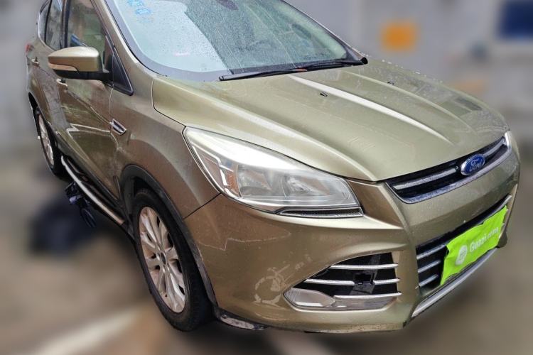 Used Ford Kuga 2015 1.5L GTDi Two-Wheel Drive Fashion Edition Front Right 45 Deg