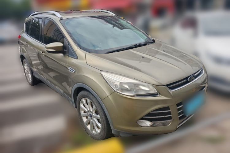 Used Ford Kuga 2015 1.5L GTDi Two-Wheel Drive Fashion Edition Front Right 45 Deg
