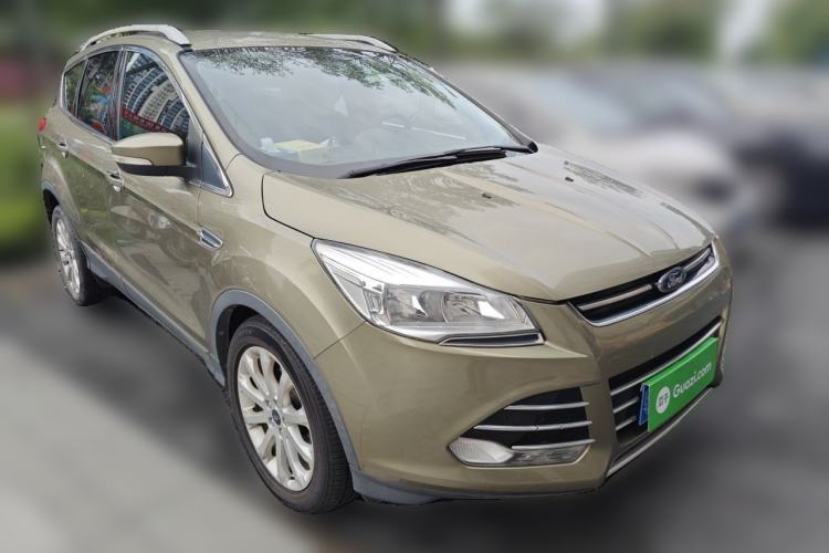 Used Ford Kuga 2015 1.5L GTDi Two-Wheel-Drive Comfort Model Front Right 45 Deg