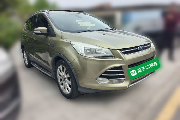 Used Ford Kuga 2015 1.5L GTDi Two-Wheel Drive Fashion Edition Front Right 45 Deg