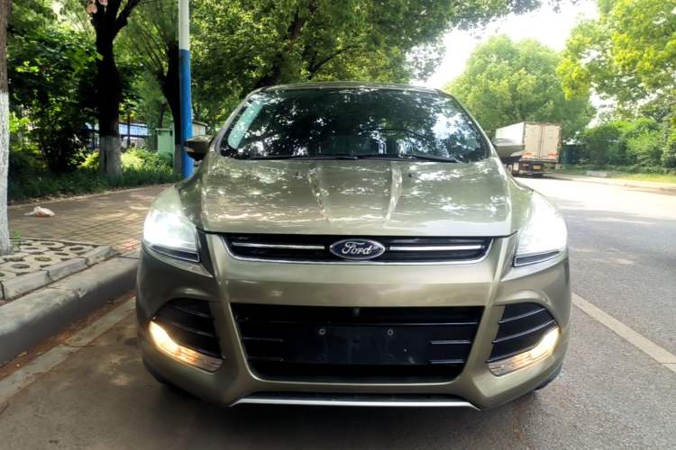 Used Ford Kuga 2015 1.5L GTDi Two-Wheel-Drive Comfort Model Front