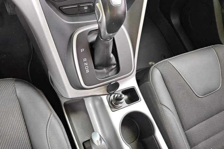 Used Ford Kuga 2015 1.5L GTDi Two-Wheel Drive Fashion Edition Gear Lever