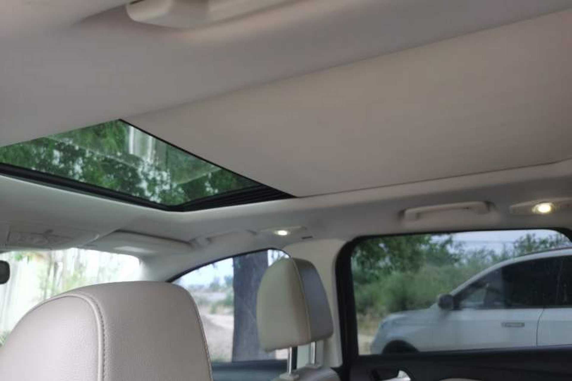 Used Ford Kuga 2015 2.0L GTDi Four-Wheel Drive Prestige Model Headliner