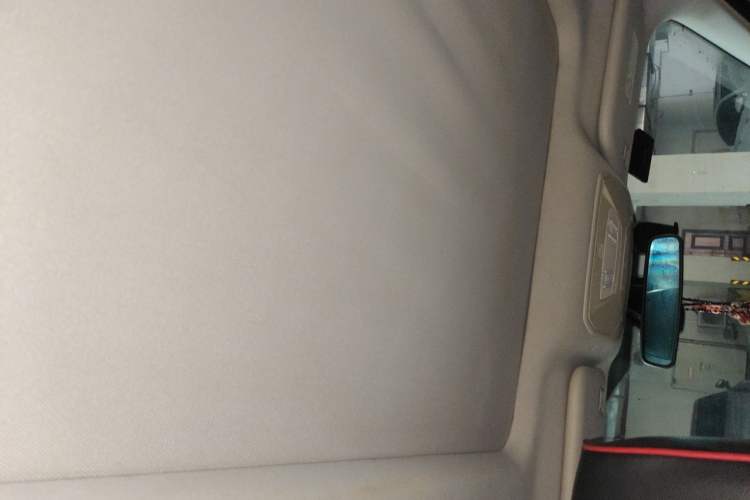Used Ford Kuga 2015 1.5L GTDi Four-Wheel-Drive Elite Model Headliner