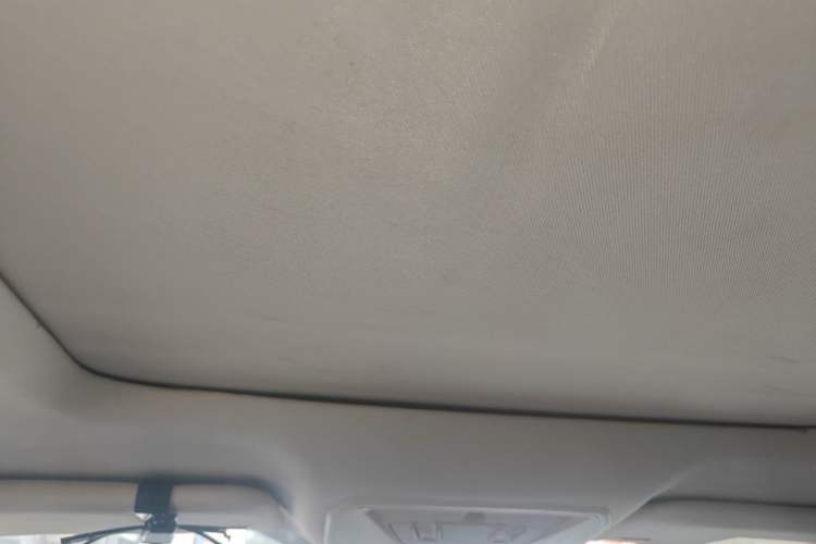 Used Ford Kuga 2015 1.5L GTDi Four-Wheel-Drive Elite Model Headliner