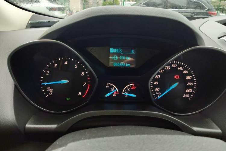 Used Ford Kuga 2015 1.5L GTDi Two-Wheel Drive Fashion Edition Instrument Cluster