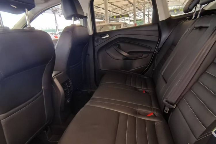 Used Ford Kuga 2015 2.0L GTDi Four-Wheel Drive Prestige Model Interior 3