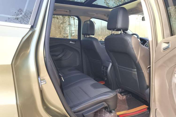 Used Ford Kuga 2015 1.5L GTDi Two-Wheel Drive Fashion Edition Interior 4