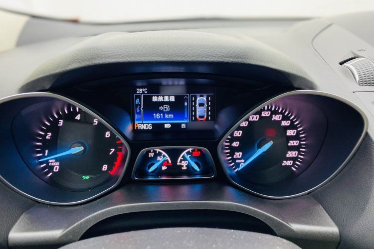 Used Ford Kuga 2015 2.0L GTDi Four-Wheel Drive Prestige Model Interior 8
