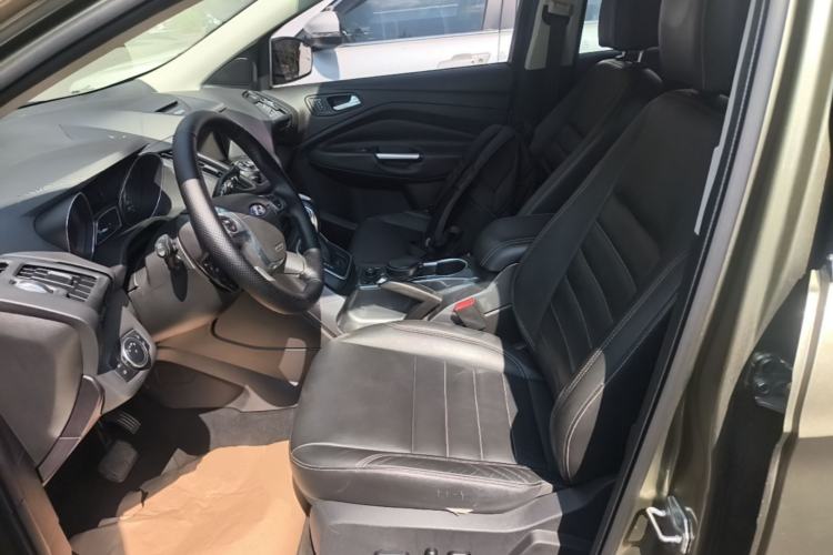 Used Ford Kuga 2015 2.0L GTDi Four-Wheel Drive Prestige Model Left Front Seat