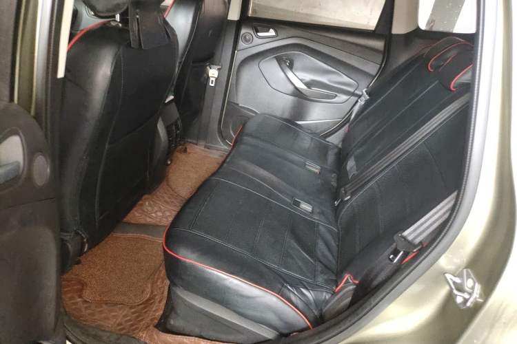 Used Ford Kuga 2015 1.5L GTDi Four-Wheel-Drive Elite Model Left Rear Seat