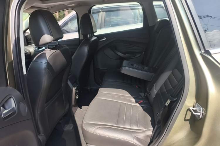 Used Ford Kuga 2015 2.0L GTDi Four-Wheel Drive Prestige Model Left Rear Seat