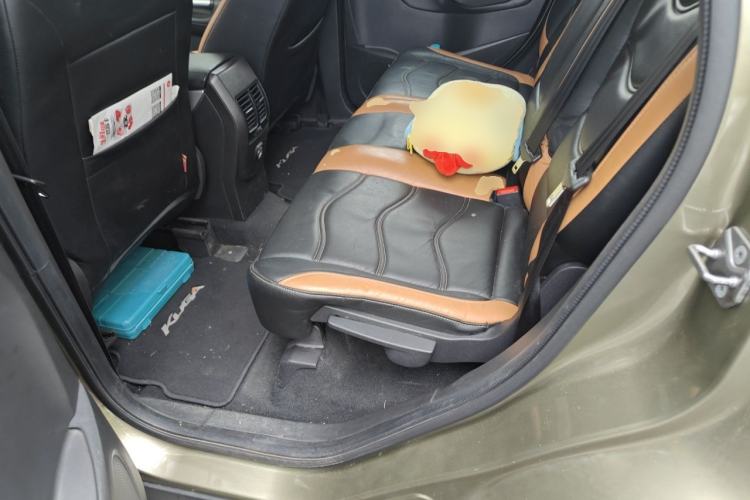 Used Ford Kuga 2015 1.5L GTDi Two-Wheel-Drive Comfort Model Left Rear Seat