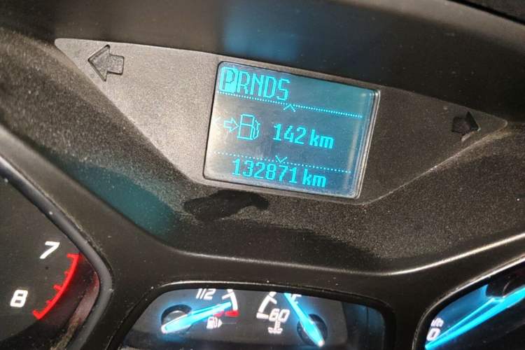 Used Ford Kuga 2015 1.5L GTDi Two-Wheel-Drive Comfort Model Odometer Close Up