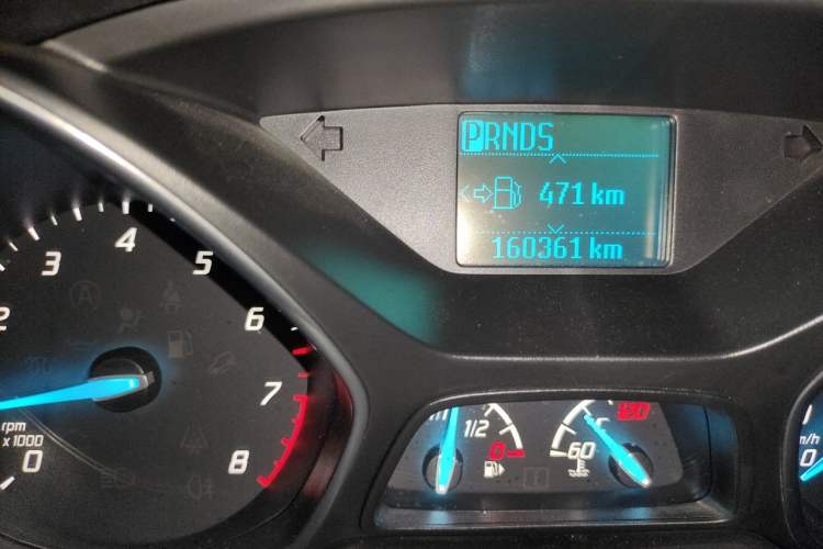 Used Ford Kuga 2015 1.5L GTDi Two-Wheel-Drive Comfort Model Odometer Close Up