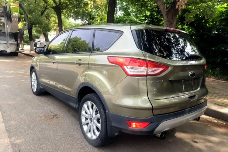 Used Ford Kuga 2015 1.5L GTDi Two-Wheel-Drive Comfort Model Rear Left 45 Deg