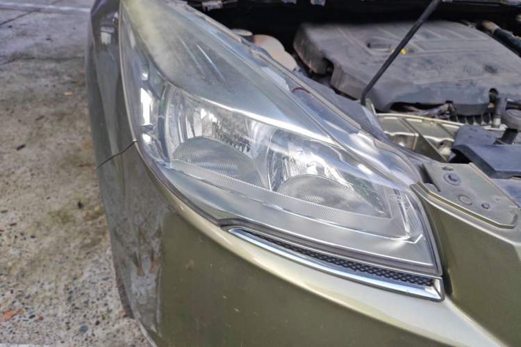 Used Ford Kuga 2015 1.5L GTDi Two-Wheel Drive Fashion Edition Right Front Headlight