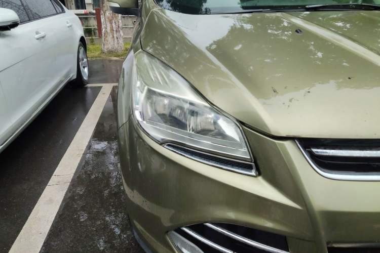 Used Ford Kuga 2015 1.5L GTDi Two-Wheel Drive Fashion Edition Right Front Headlight