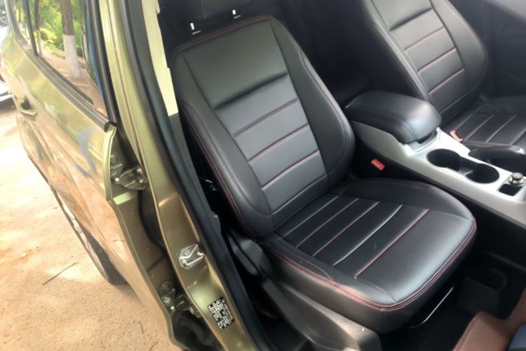 Used Ford Kuga 2015 1.5L GTDi Two-Wheel-Drive Comfort Model Right Front Seat