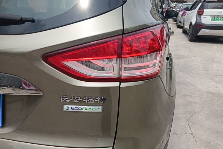 Used Ford Kuga 2015 1.5L GTDi Two-Wheel Drive Fashion Edition Right Rear Taillight