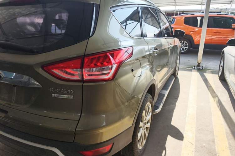 Used Ford Kuga 2015 1.5L GTDi Two-Wheel Drive Fashion Edition Right Rear Taillight