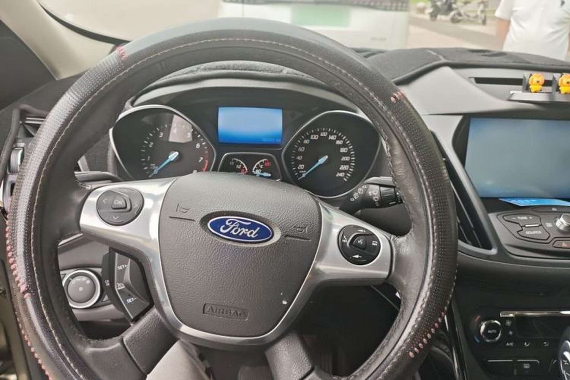 Used Ford Kuga 2015 1.5L GTDi Two-Wheel Drive Fashion Edition Steering Wheel