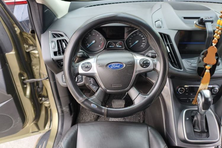 Used Ford Kuga 2015 1.5L GTDi Four-Wheel-Drive Elite Model Steering Wheel