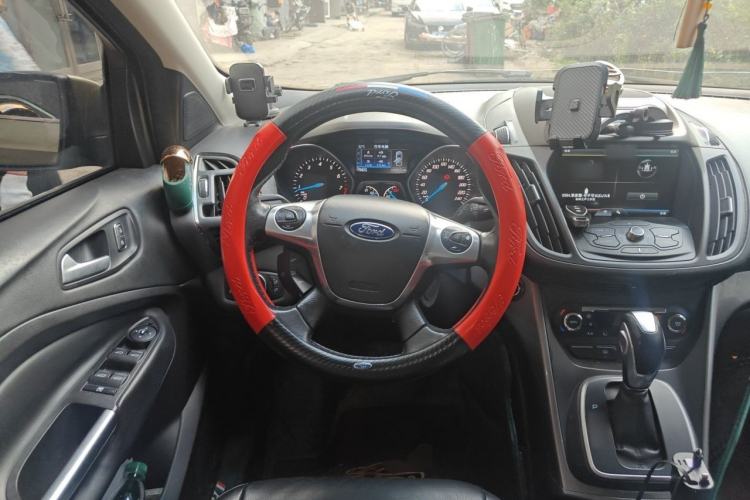 Used Ford Kuga 2015 1.5L GTDi Four-Wheel-Drive Elite Model Steering Wheel