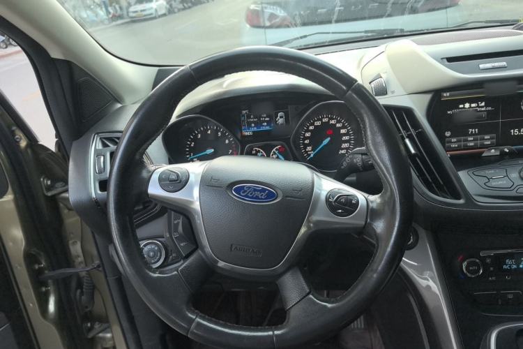 Used Ford Kuga 2015 1.5L GTDi Four-Wheel-Drive Elite Model Steering Wheel
