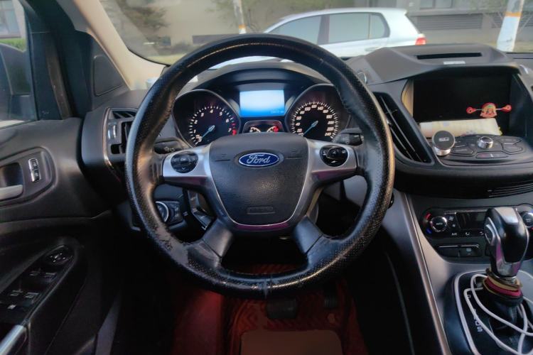 Used Ford Kuga 2015 1.5L GTDi Four-Wheel-Drive Elite Model Steering Wheel