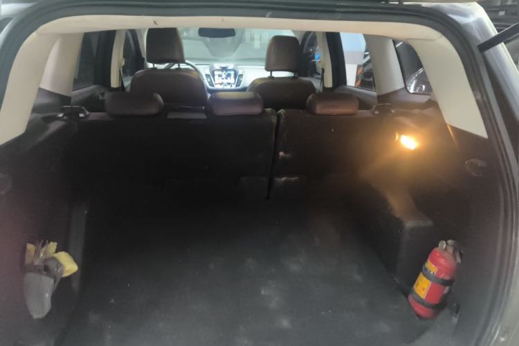 Used Ford Kuga 2015 1.5L GTDi Two-Wheel-Drive Comfort Model Trunk