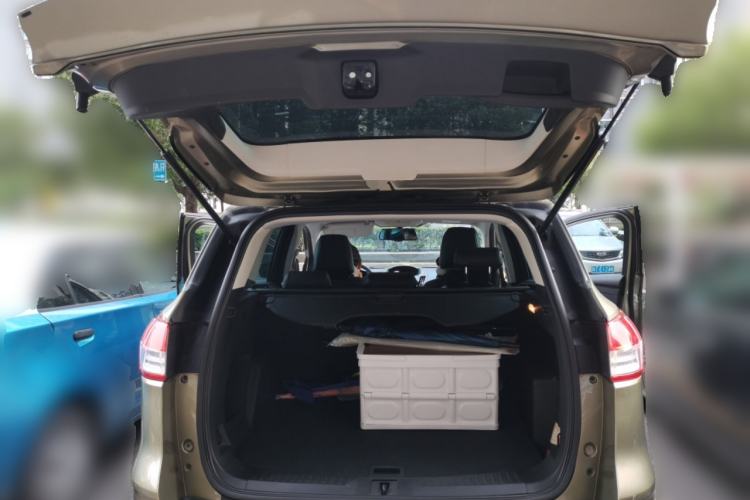 Used Ford Kuga 2015 1.5L GTDi Two-Wheel-Drive Comfort Model Trunk