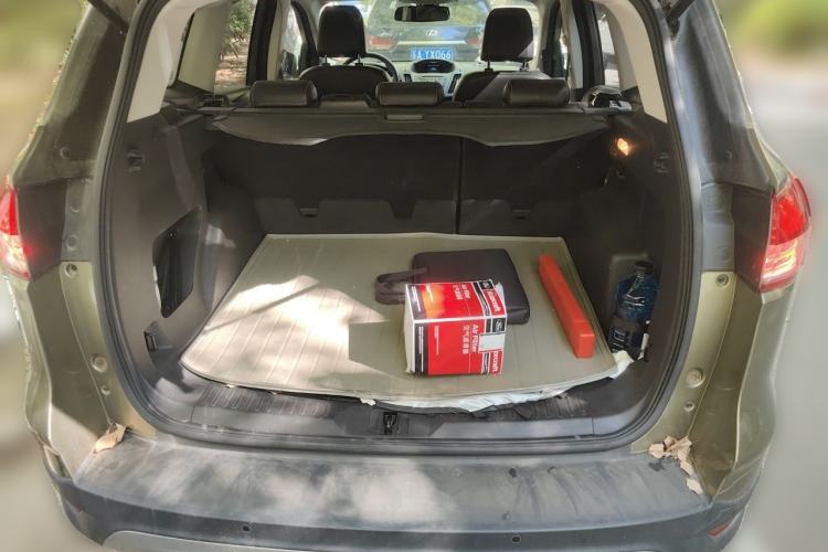 Used Ford Kuga 2015 1.5L GTDi Two-Wheel Drive Fashion Edition Trunk