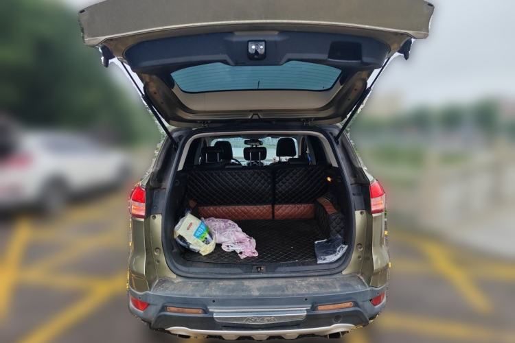 Used Ford Kuga 2015 1.5L GTDi Two-Wheel Drive Fashion Edition Trunk