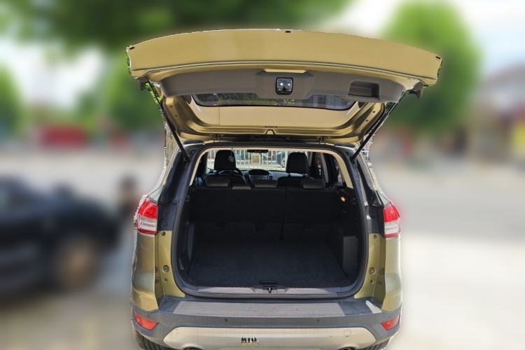 Used Ford Kuga 2015 1.5L GTDi Two-Wheel Drive Fashion Edition Trunk