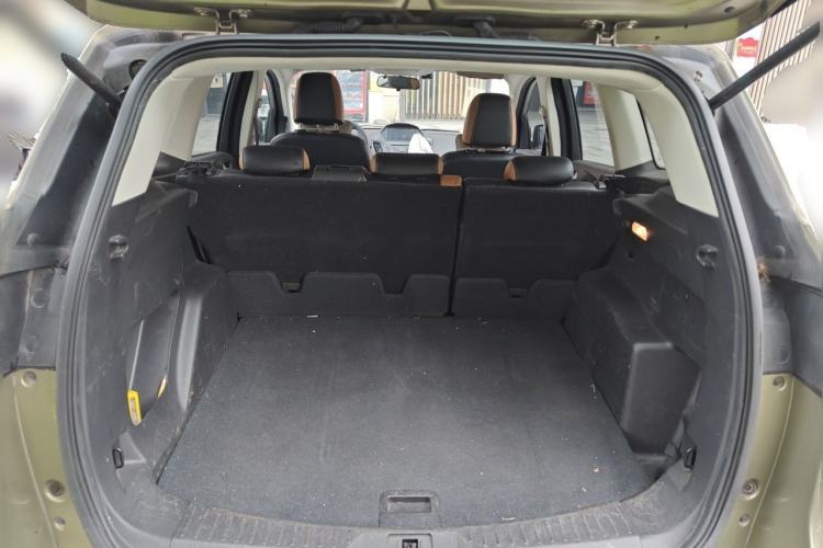 Used Ford Kuga 2015 1.5L GTDi Two-Wheel-Drive Comfort Model Trunk